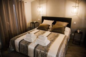 The Romantic Suite With Jacuzzi in the Heart of Perpignan - Tips for a Perfect Stay