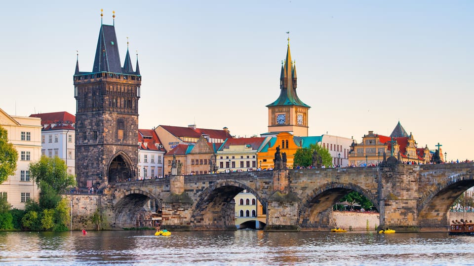 Transfer From Vienna to Prague With English-Speaking Driver - What to Expect During Travel