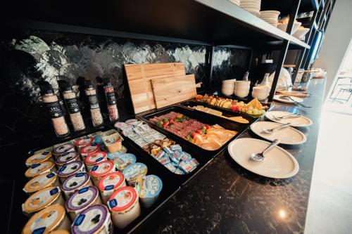 Van Der Valk Hotel Bloom - Pools and Outdoor Spaces