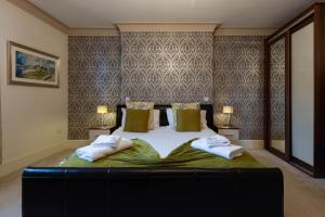 Advocate Arms - Additional Amenities and Services