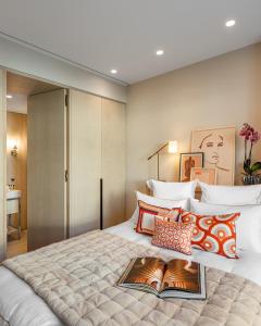 Black Door - Transportation Options