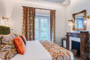 Château Des Avenieres - Relais & Châteaux - How To Book Your Stay