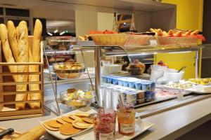 Colmar Hotel - Transportation Options