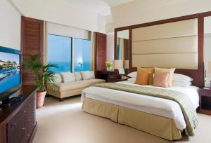 Danat Jebel Dhanna Resort - Questions About Staying Here