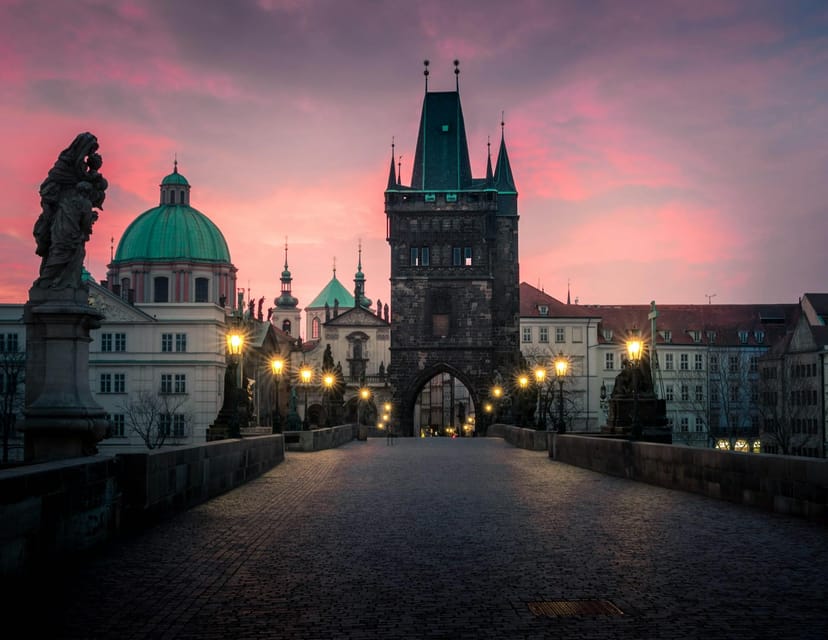 DISCOVER PRAGUE PRIVATE TOUR – 6 HOURS WITH BOAT - Frequently Asked Questions