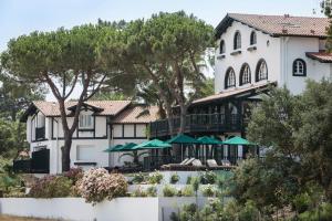 Hotel Les Hortensias Du Lac - How To Book Your Stay