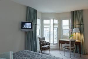 Hotel Parc Saint-Séverin - Spirit of France - How To Book Your Stay