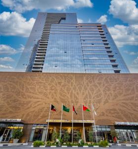 Luxe Grand Hotel Apartments - Questions About Staying Here