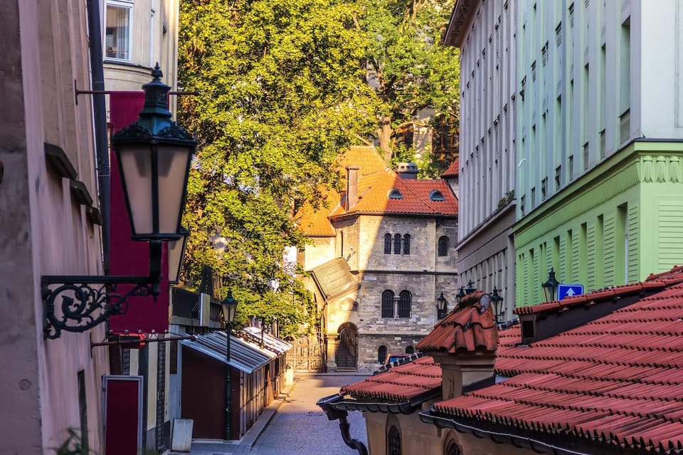 Prague: Jewish Quarter History and Culinary Experience Tour - Local Market Experience