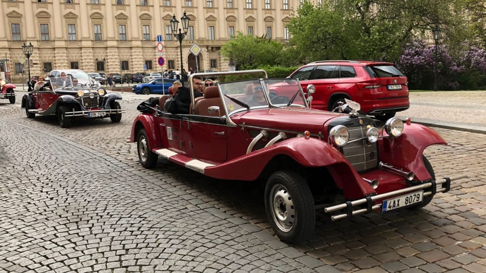 Prague: Private Tour by Vintage Car - 2hrs for 6 People - Booking Process