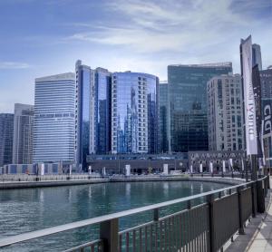 Radisson Blu Hotel, Dubai Waterfront - Questions About Staying Here