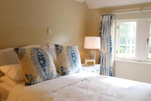 Rafters at Riverside House Hotel - House Rules and Policies