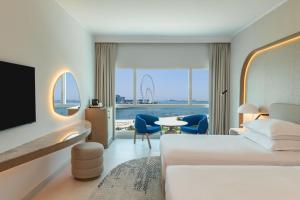 Sheraton Jumeirah Beach Resort - Questions About Staying Here