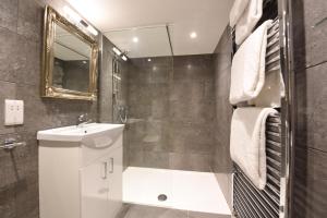 Sutherland House - Customer Reviews Highlights