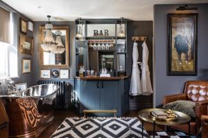 The Barth Room at Cheshire Boutique Barns - Nearby Attractions and Activities