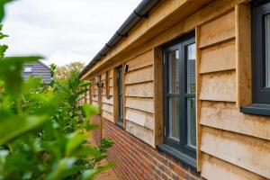 The Chequers at Burcot - Nearby Attractions