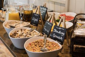 The Crown Inn - Booking Information