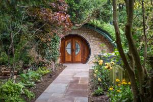 The Eastbury & Spa - Worth The Stay