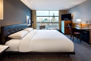The Edwardian Manchester, A Radisson Collection Hotel - Accessibility and Location