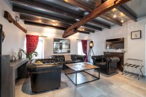 The House of Maurice - How To Book Your Stay