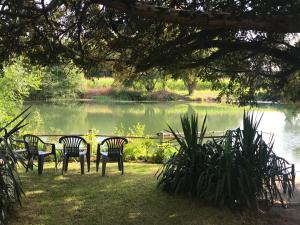 The Inn at the Port of Rocks - Accessibility and Location