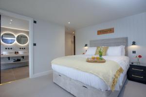 Vigilance, Maritime Suites, Brixham - Worth The Stay