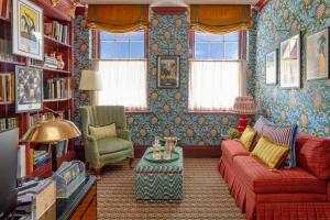 Beaverbrook Town House - Worth The Stay