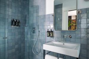 Hotel Ginette at Folie - How To Book Your Stay