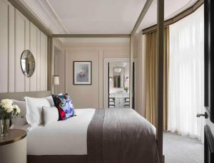 Kimpton - Fitzroy London, an IHG Hotel - Booking Information