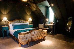 Le Petit Chateau & William De Percy - Nearby Attractions