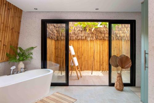 Anantara World Islands Dubai Resort - Good To Know