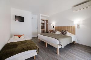 Anglade Hotel - Hotel Location and Accessibility
