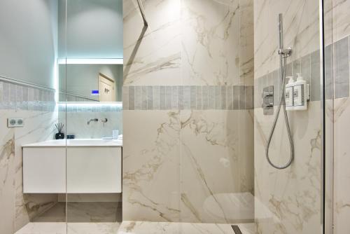 Aparthotel 9 ALBERTI Nice Centre - Points About Your Stay