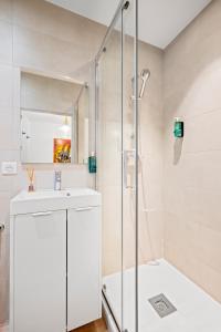 App-Art - Points About Your Stay