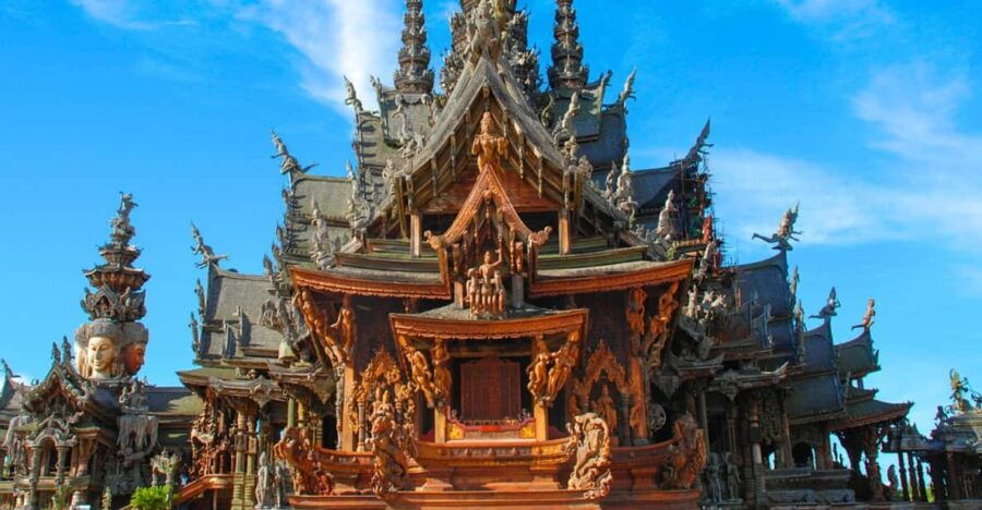 Bangkok: Day Trip to Pattaya Beaches and Sanctuary of Truth - Sanctuary of Truth Experience