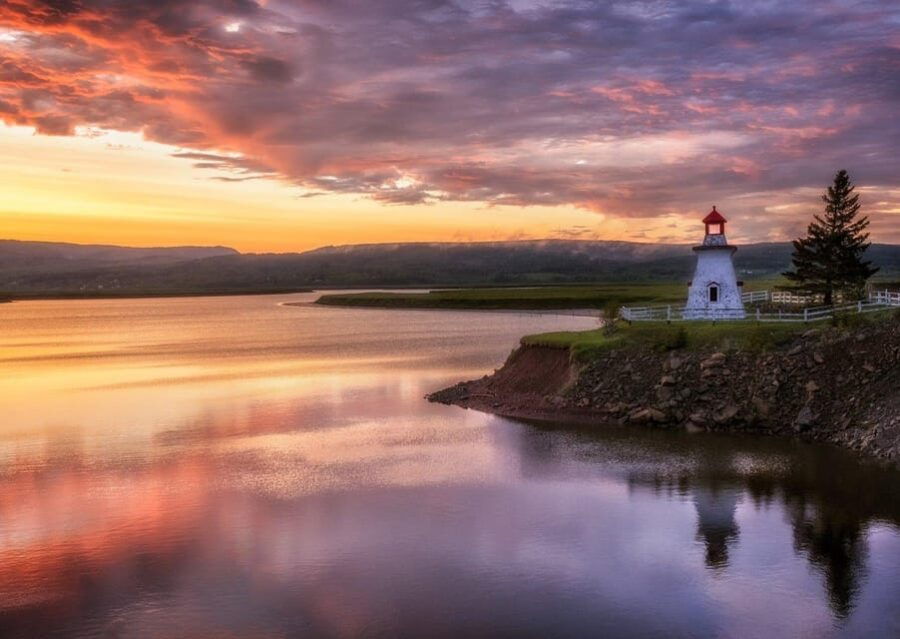 Bay of Fundy: Smartphone Audio Driving Tour