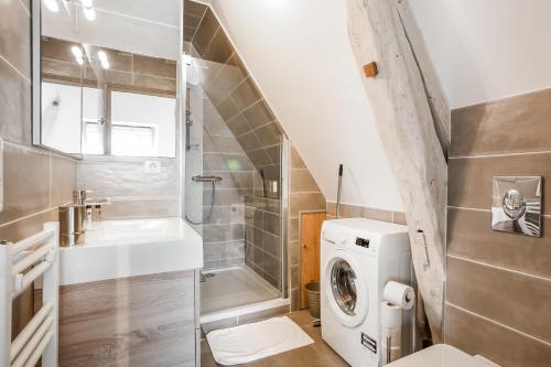 Central Park Tourist Residence Tours - Points About Your Stay