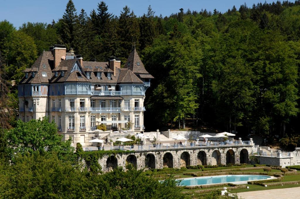 Château Des Avenieres - Relais & Châteaux - Points About Your Stay
