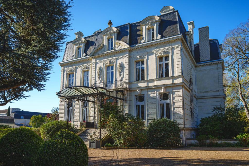 Château La Comtesse De Loire & Spa - Points About Your Stay