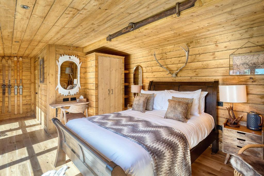 Clementines Guest House Review