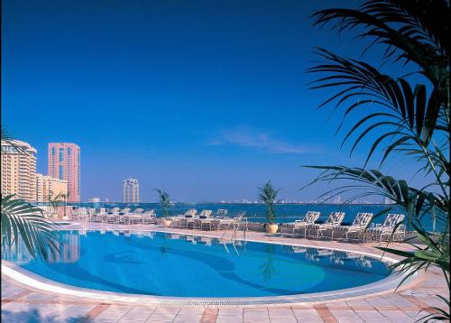Corniche Hotel Sharjah - Good To Know