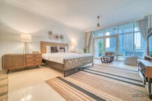Distinguished 4BR Villa With 2 Assistant'S Room at Marinascape Dubai Marina by Deluxe Holiday Homes - Good To Know