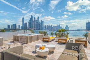 FIVE Palm Beach Villa - Three Floors, Private Pool, Jacuzzi - Good To Know