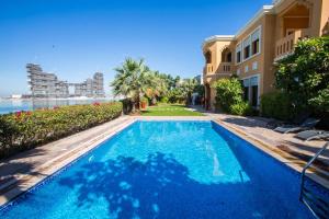 Frond F, Beachfront Villa, Palm Jumeirah - Mint Stay - Good To Know