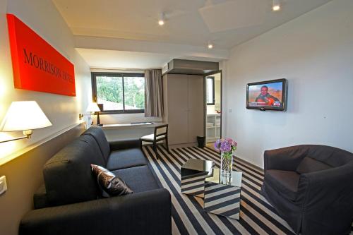 Hotel 202 - Points About Your Stay