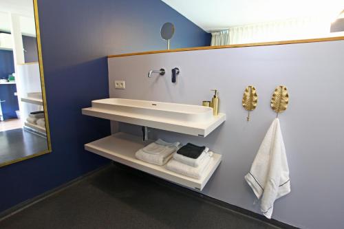 Hotel Lodge The Little Crown - Points About Your Stay