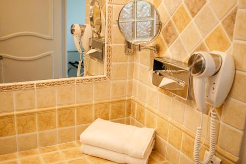 Hotel Marc-Hely - Points About Your Stay