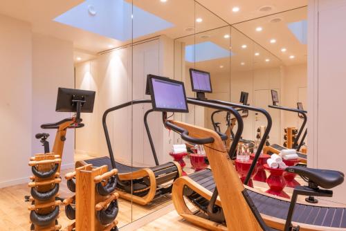 Hotel Yllen Eiffel - Points About Your Stay