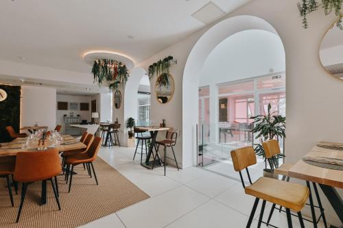 Le Meez - Points About Your Stay