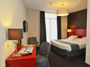 Logis Hôtel Le Central - Points About Your Stay
